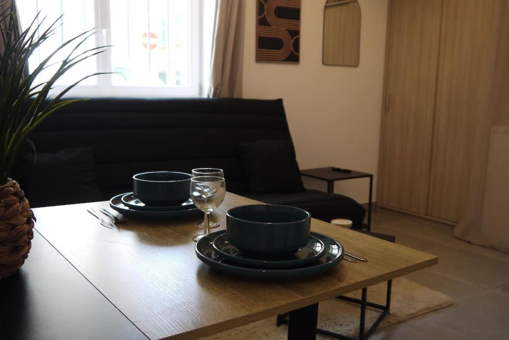 Petit Cocon Douillet Climatise Pour 2 Pers Apartment Ла Кро Екстериор снимка